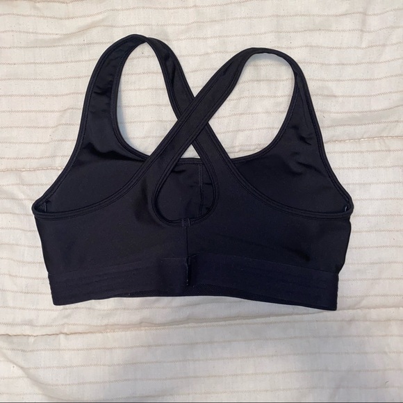 Under Armour sports bra - Picture 2 of 3